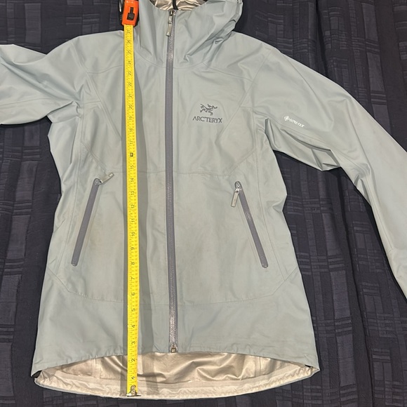 Arc’teryx BETA LT - Picture 7 of 8